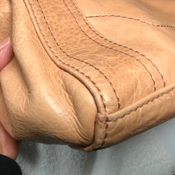 Frye Melissa Leather Beige/Peach Shoulder Bag - Picture 12 of 16